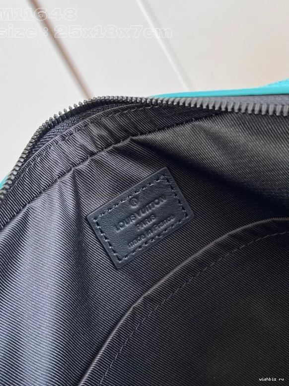 WIS MESSENGER TRIO VUITTON LOUIS 0901